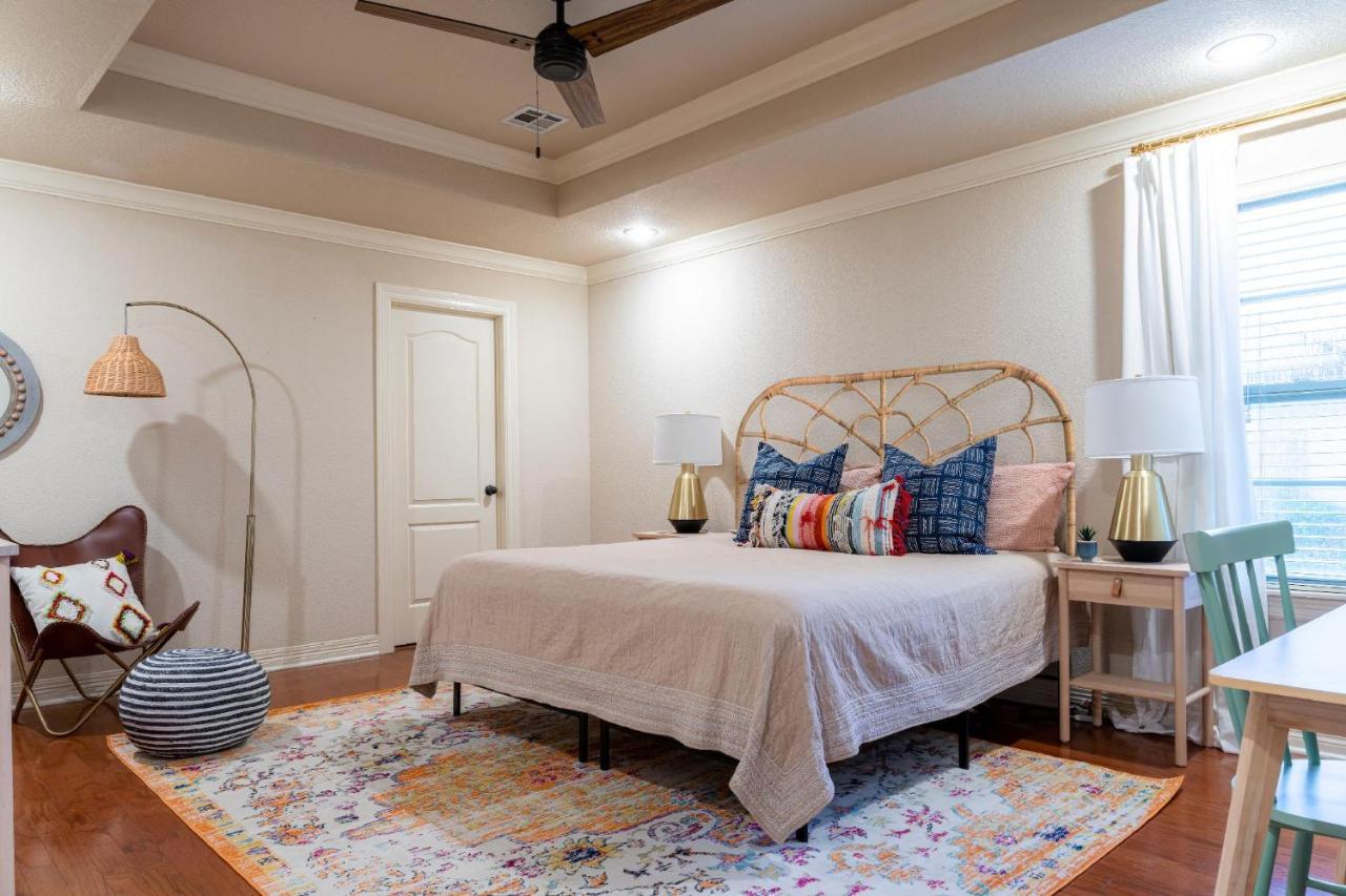 Cottage Getaway - Quiet Cottage Charm Near U Of A 费耶特维尔 外观 照片