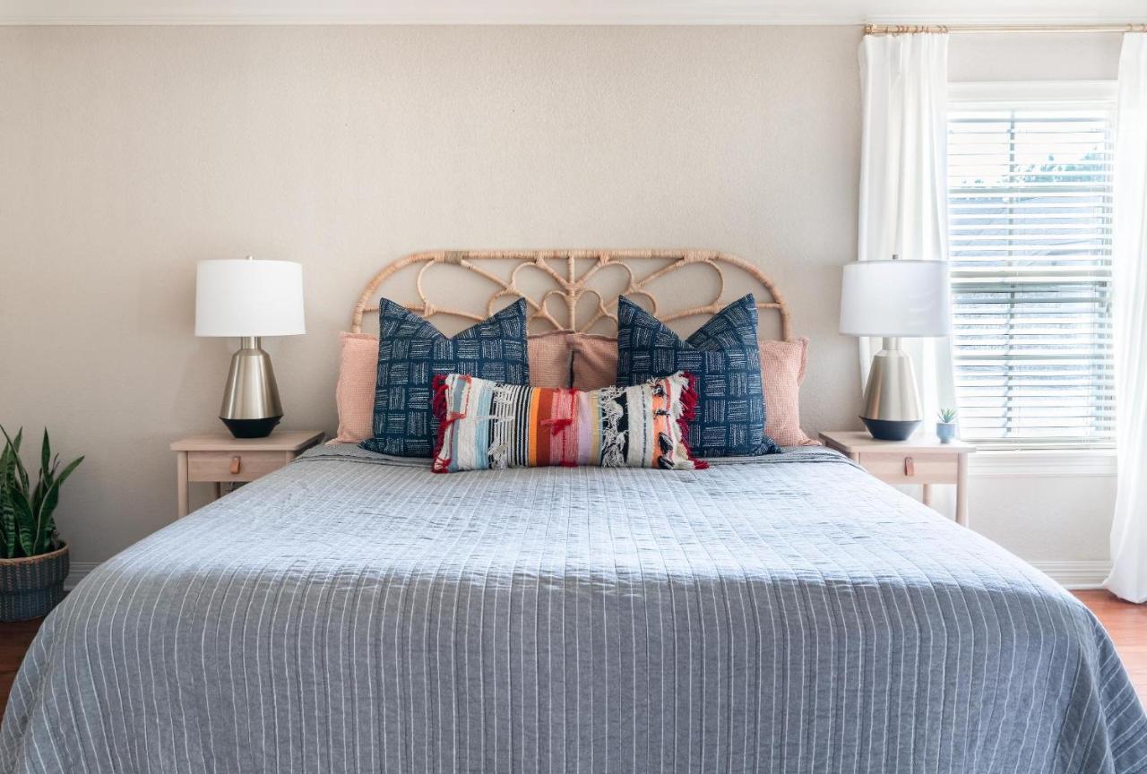 Cottage Getaway - Quiet Cottage Charm Near U Of A 费耶特维尔 外观 照片